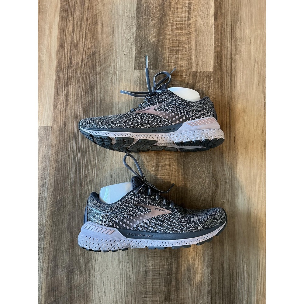 Brooks Adrenaline GTS 21 Shoes Womens 9.5 Gray Running Sneakers 1203291B528